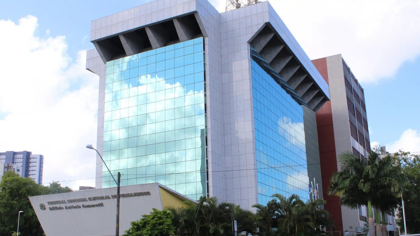 Imagem de Capa - TRE-PE abre inscrição para o exercício da função eleitoral no Recife | TRE-PE abre inscrição para o exercício da função eleitoral. Confira as comarcas | TRE-PE abre inscrição para o exercício da função eleitoral. Confira as comarcas | TRE-PE abre inscrição para o exercício da função eleitoral em Paudalho | TRE-PE abre inscrições para o exercício da função eleitoral no Recife e em Serra Talhada | TRE-PE abre inscrição para o exercício da função eleitoral no Recife, Olinda e Custódia