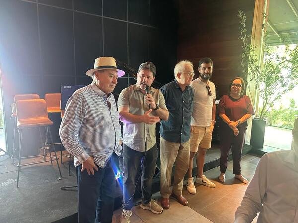 Imagem de capa - imagem 1 - Novos diretores de Aposentados e Pensionistas são anunciados em almoço da AMEPE